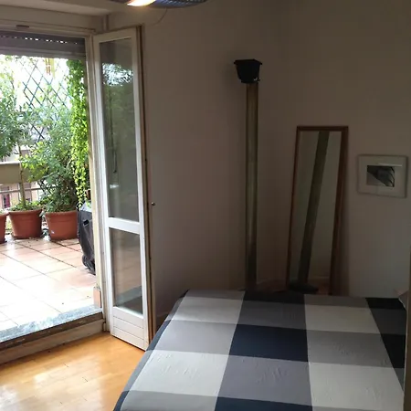 Central Room Camera Privata In Appartamento Not A Hotel Con Bagno E Terrazza Privati בית אירוח
